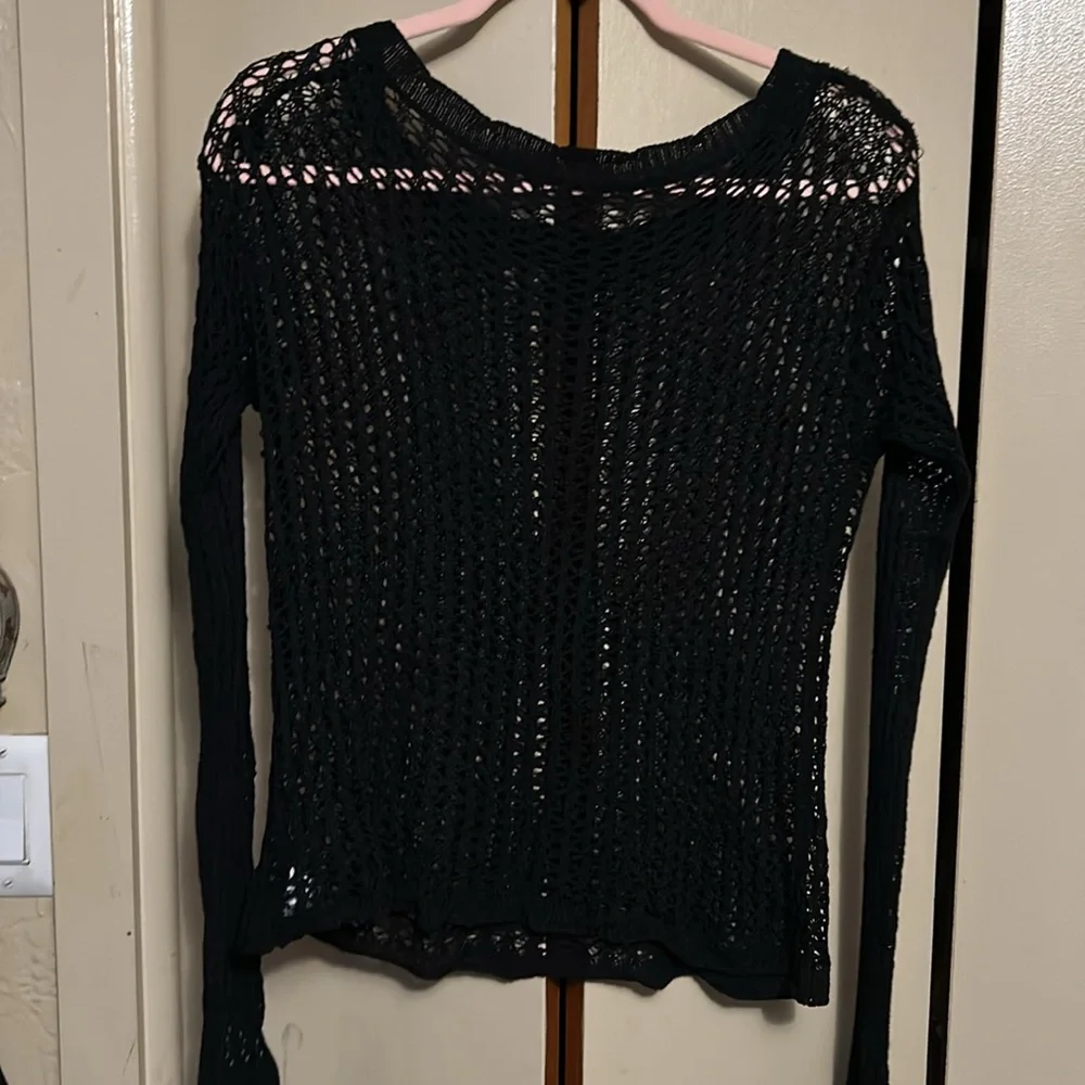 Crocheted knit top small
